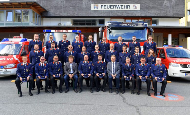 ©Hans Jost | Kommandanten und Stellvertreter der Freiwilligen Feuerwehren in der Stadtgemeinde Hermagor-Pressegger See